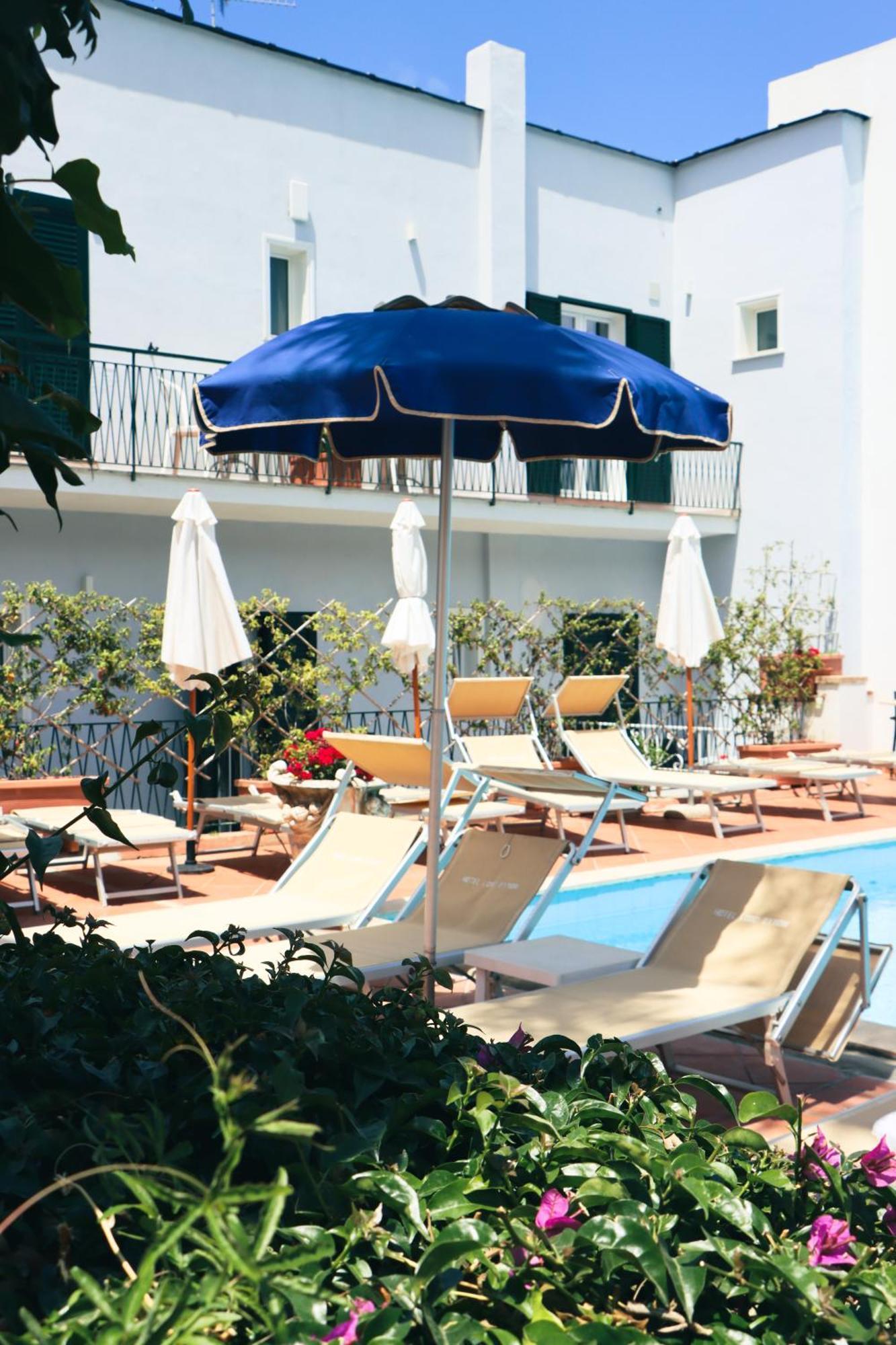 拜伦酒店 Forio di Ischia 外观 照片